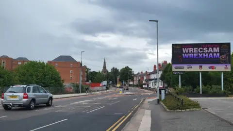 Mold Road, Wrexham