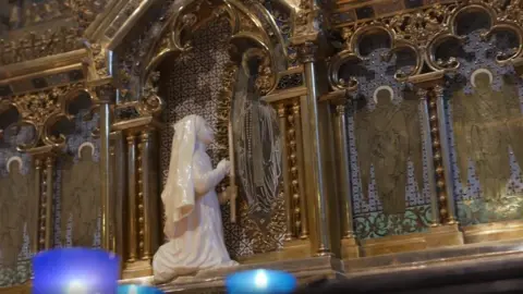 St Bernadette Relic Tour St Bernadette reliquary