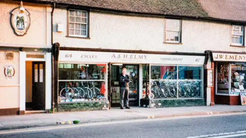 Elmy Cycles Elmy Cycles