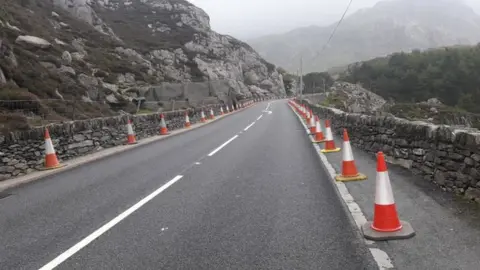 @TrafficWalesNews Cones on the A5