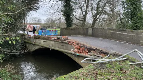 General view of the wrecked bridge in Swallowfield.
