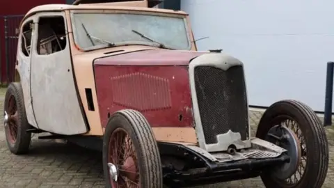 Joel McNally Vintage car shell with grey and red chassis