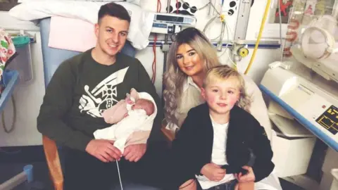 Robyn Bryant Robyn, James, Hallie and Oliver