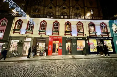 David Taylor Elephant House in Victoria Street