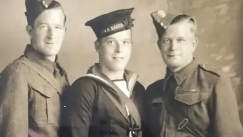 Family photo Lawrence Churcher with his brothers in military uniform