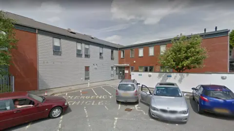 Google Crystal Ward, Luton