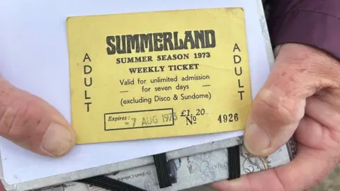 MAGGIE CLARKE Weekly ticket for Summerland