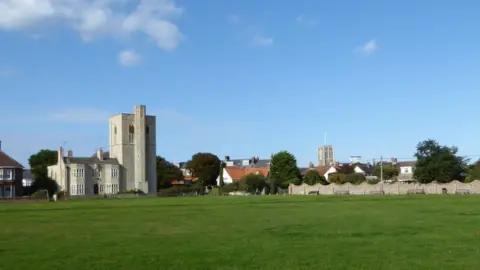 Geograph/Chris Holifield Sacred Heart church, Southwold