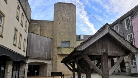 Karen Mercer Amulet Theatre