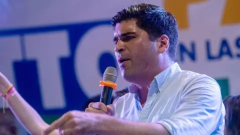 EPA Otto Sonnenholzner at a rally in Guayaquil, 17 August