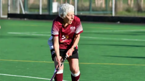 Bedford Hockey Club Steph Daniels playing hockey
