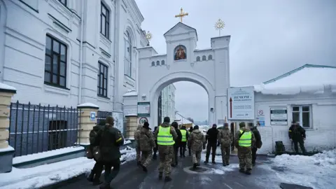 SBU SBU officers raid monastery