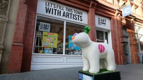 Central BID Birmingham Classic the Snowdog at Cass Art