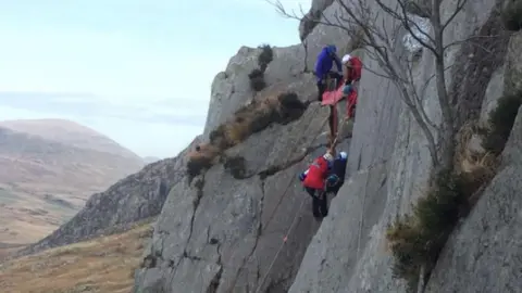 Llanberis mountain rescue team Woman rescued from cliff face