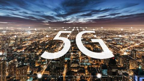 'Make or break' moment for 5G - BBC News