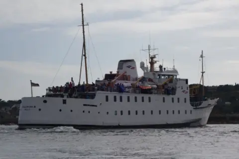 Scillonian III