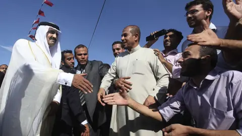 Qatari Emir Sheikh Hamad bin Khalifa Al Thani visits Gaza (Oct 2012)