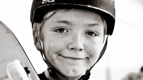 Simon Bernacki some skateboarders