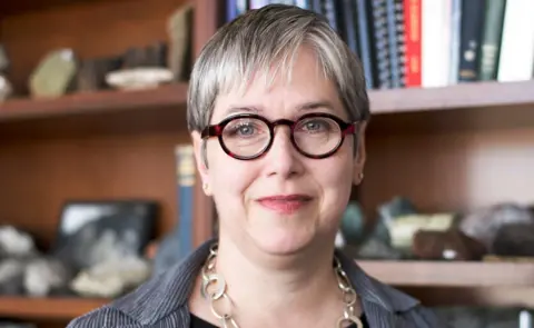 Abigail Weibel Lindy Elkins-Tanton