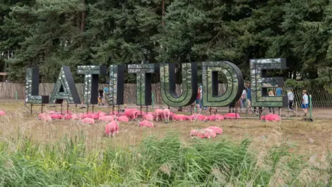 Getty Images Latitude sign