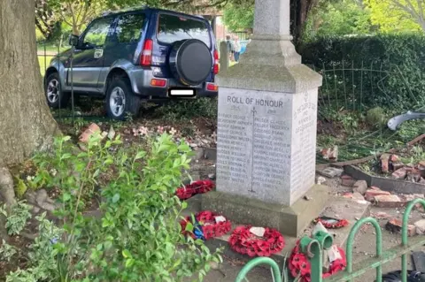 Fiona Hammond War Memorial crash