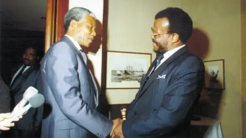 Getty Images Chief Mangosuthu Buthelezi and Nelson Mandela