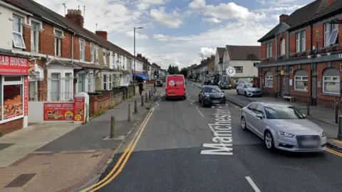 Swindon: Man stabbed by suspect wearing balaclava