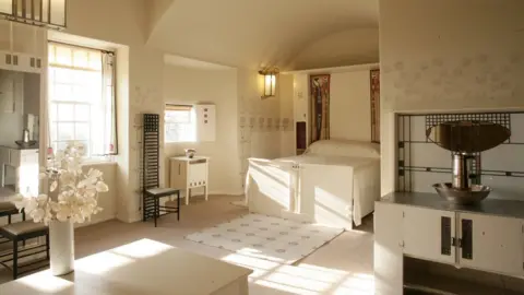 NAtional Trust for Scotland hill house bedroom