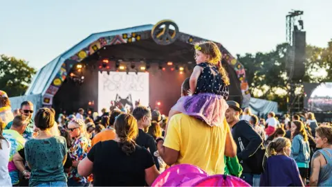 Hello Content for Camp Bestival Shropshire Crowd at Camp Bestival