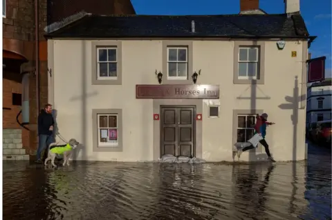 PA Media Flooding at Whitesands