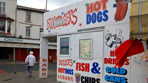 Alamy A fast food shop in Blackpool