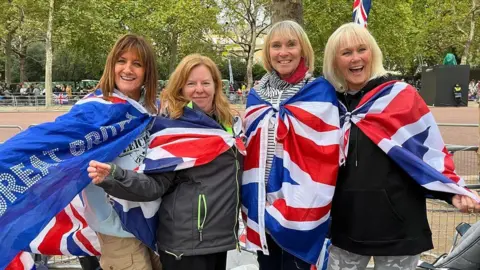 Helen McCarthy with Sarah Barnes, Judith Nix and Carol Barnes