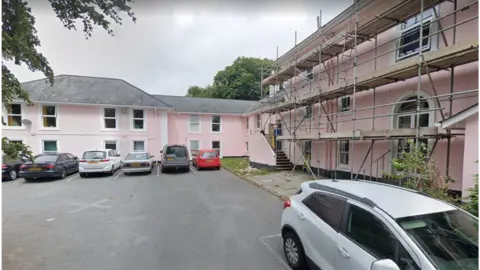 Google Roborough House