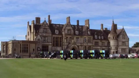 Johan VAN DIJK Clayesmore School