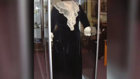 Armitt Museum Charlotte Mason dress