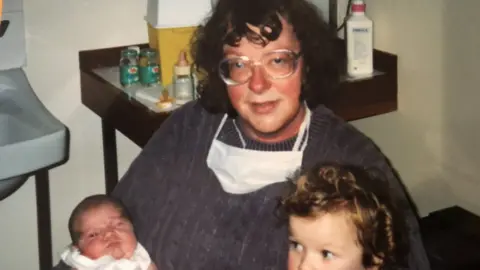 Family photo Lydia Warner