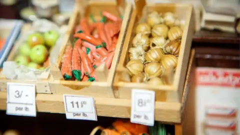 PA Media Miniature vegetables