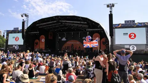 BBC BBC Radio 2 Live