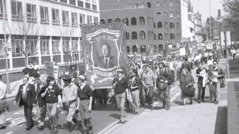 Alan Van Wijgerden Miner's demonstration