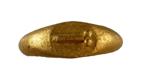 Sussex Archaeological Society Gold Roman phallic ring