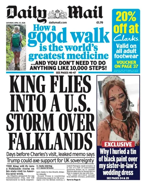 The headline on the front page of the Daily Mail reads: “King flies into a US storm over Falklands”.
