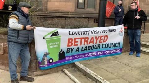 Bin workers on strike in Coventry