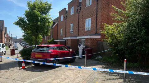 Reading: Armed police seen in hospital after stabbing