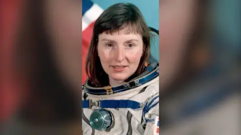 Helen Sharman, wearing a space suit, in her official portrait for the Project Juno