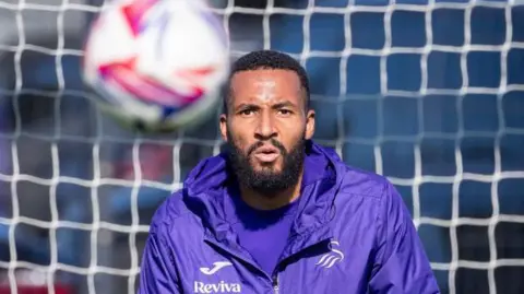 Lawrence Vigouroux in Swansea training