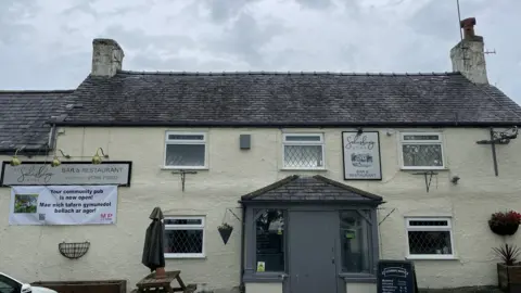 Front of the Salusbury Arms pub in Tremeirchion