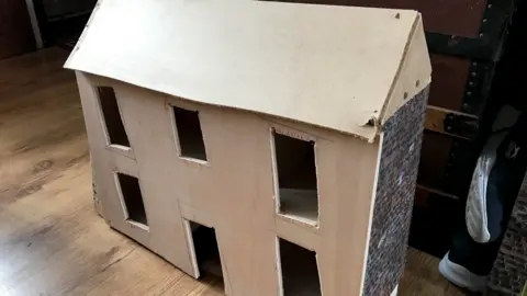 Mark Winterbottom Miniature Crooked House