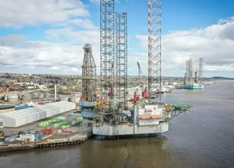 The Valaris 121 rig photographed docked in Dundee.