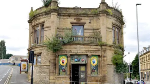 LDRS The Carnegie Library on Leeds Road in Shipley
