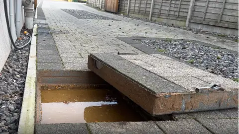 Thames water blocked drain discount